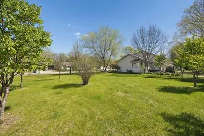 1716 Southwood Trail, Saint Cloud, MN 56301 - Photo 4