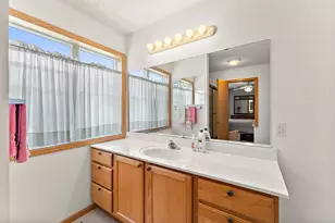 21 River Bend Pl, Chaska, MN 55318 - Photo 24