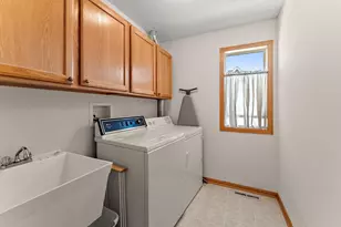 21 River Bend Pl, Chaska, MN 55318 - Photo 16