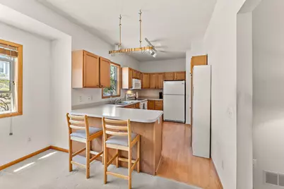 21 River Bend Place, Chaska, MN 55318 - Photo 10