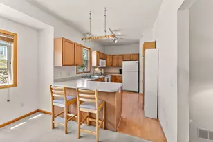 21 River Bend Pl, Chaska, MN 55318 - Photo 10