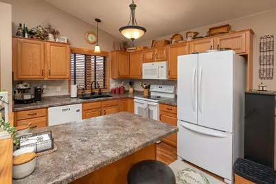 217 Clubhouse Drive NE, Stewartville, MN 55976 - Photo 14