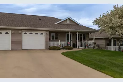 217 Clubhouse Drive NE, Stewartville, MN 55976 - Photo 4