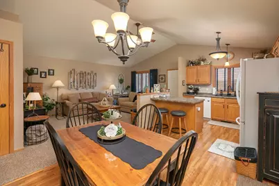 217 Clubhouse Drive NE, Stewartville, MN 55976 - Photo 10