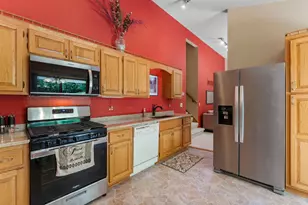 14278 Golf View Dr, Eden Prairie, MN 55346 - Photo 6