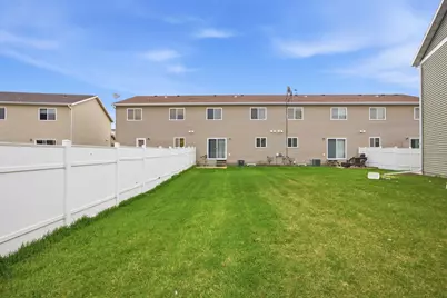 4257 Estate Drive S, Fargo, ND 58104 - Photo 34