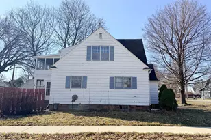 816 Clausen Ave, Albert Lea, MN 56007 - Photo 2