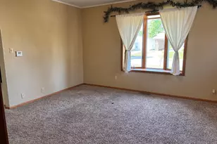 109 S Grant St, Lake Mills, IA 50450 - Photo 12