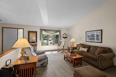 1286 Limestone Drive S, Shakopee, MN 55379 - Photo 8