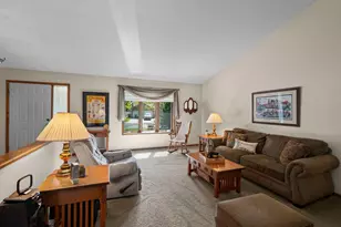 1286 Limestone Dr S, Shakopee, MN 55379 - Photo 8