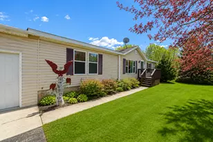 404 Humming Bird Ln, New York Mills, MN 56567 - Photo 2