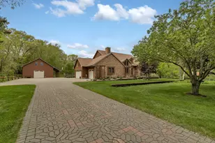 4457 Farmdale Cir, Saint Augusta, MN 56301 - Photo 4