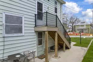 904 1st St SE, Rochester, MN 55904 - Photo 6