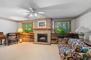1320 Griffin Ave, Mahtomedi, MN 55115 - Photo 32