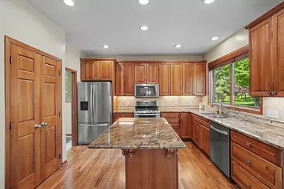 2350 Fawn Hill Court, Chanhassen, MN 55317 - Photo 12