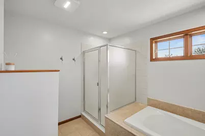 2350 Fawn Hill Court, Chanhassen, MN 55317 - Photo 24