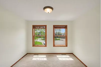 2350 Fawn Hill Court, Chanhassen, MN 55317 - Photo 16