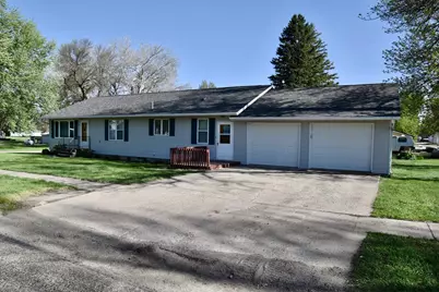 666 3rd Street, Ocheyedan, IA 51354 - Photo 2