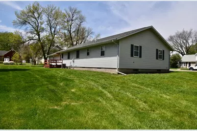 666 3rd Street, Ocheyedan, IA 51354 - Photo 4