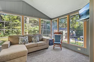 5649 Rebecca Ln, Minnetonka, MN 55345 - Photo 12
