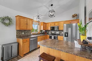 401 10th St SE, Freeport, MN 56331 - Photo 12