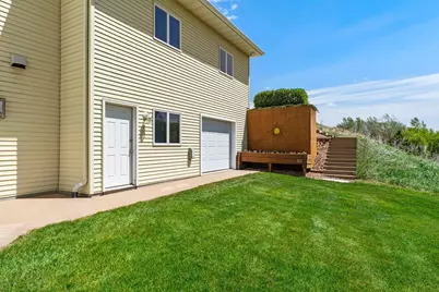 1413 27th Street NW, Austin, MN 55912 - Photo 32