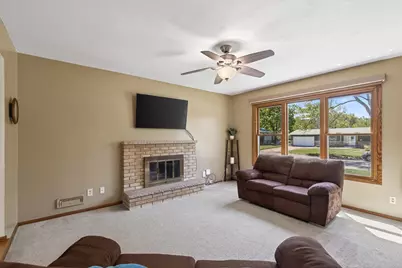 10340 York Lane, Bloomington, MN 55431 - Photo 6