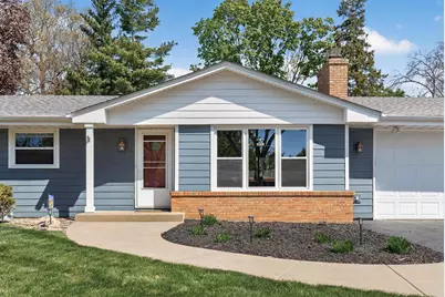 10340 York Lane, Bloomington, MN 55431 - Photo 4