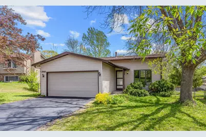 17468 Rustic Hills Drive, Eden Prairie, MN 55346 - Photo 2