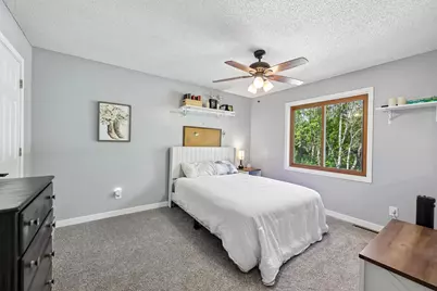 17698 S Shore Lane W, Eden Prairie, MN 55346 - Photo 18
