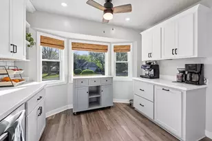 17698 South Shore Ln W, Eden Prairie, MN 55346 - Photo 14