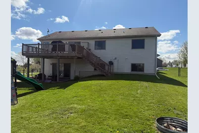 125 Sandstone Drive NW, Eyota, MN 55934 - Photo 4