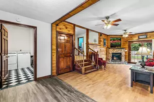 305 Main Ave N, Braham, MN 55006 - Photo 12