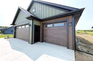 145 Rolling Hills Dr, Elgin, MN 55932 - Photo 2