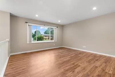 11202 97th Place N, Maple Grove, MN 55369 - Photo 8