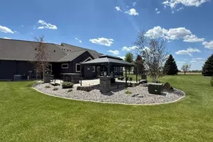 37037 337th St, Redwood Falls, MN 56283 - Photo 16