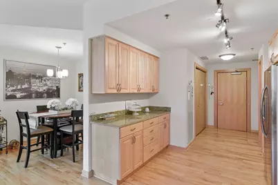 215 10th Avenue S #735, Minneapolis, MN 55415 - Photo 8