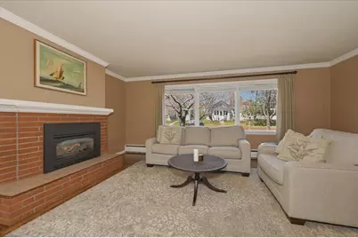 1918 W Kent Road, Duluth, MN 55812 - Photo 6