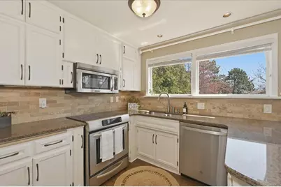 1918 W Kent Road, Duluth, MN 55812 - Photo 18