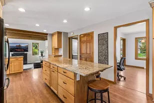 900 Nina Ct, Mendota Heights, MN 55118 - Photo 22