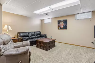 900 Nina Court, Mendota Heights, MN 55118 - Photo 48