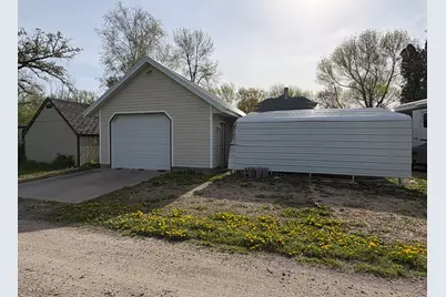 724 12th Street S, Benson, MN 56215 - Photo 4