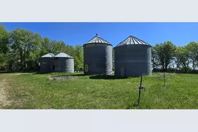 38492 470th Avenue, Windom, MN 56101 - Photo 2
