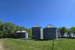 38492 470th Ave, Windom, MN 56101 - Photo 2