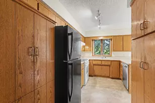 13329 Morgan Ave S, Burnsville, MN 55337 - Photo 10