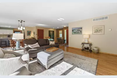 1646 Mayfield Heights Road, Mendota Heights, MN 55118 - Photo 10