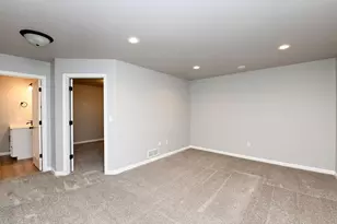 7301 26th St S, Fargo, ND 58104 - Photo 24