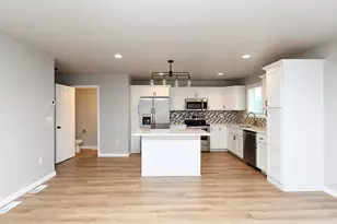 7301 26th St S, Fargo, ND 58104 - Photo 10