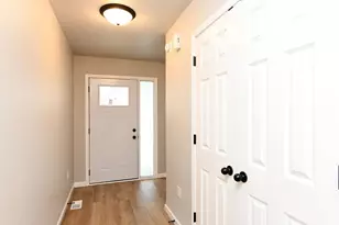 7301 26th St S, Fargo, ND 58104 - Photo 2