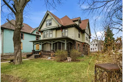 352 Bates Avenue, Saint Paul, MN 55106 - Photo 2